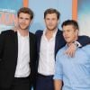 Chris Hemsworth et ses frères Liam Hemsworth et Luke Hemsworth arrivant à la première du film "Vacation" à Westwood, le 27 juillet 2015.