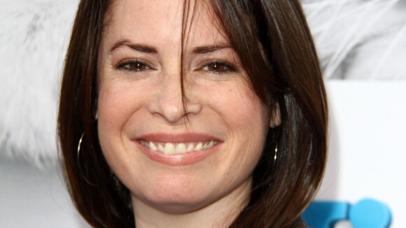 Charmed : Holly Marie Combs tacle sévèrement le reboot !