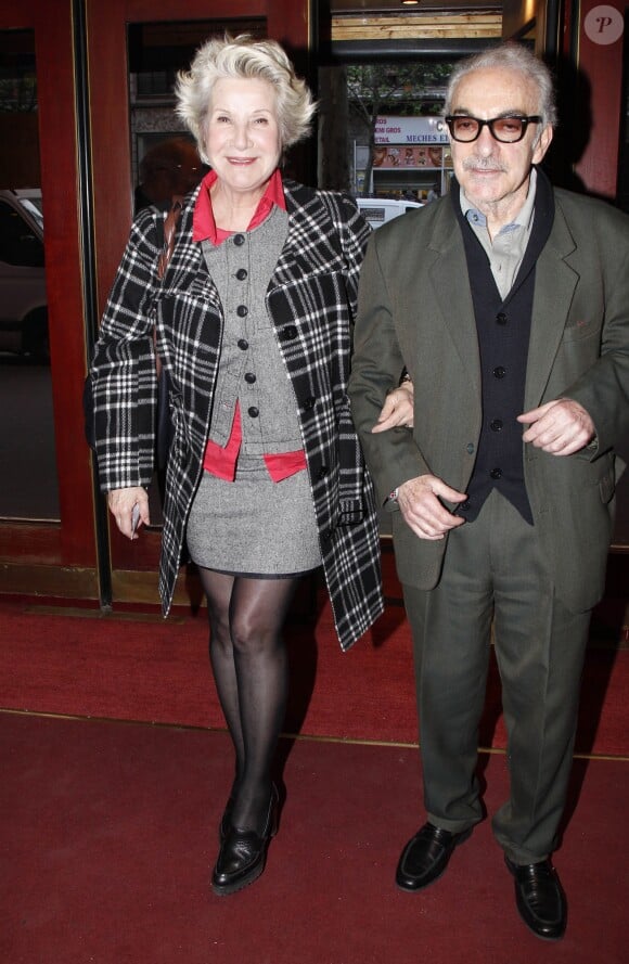 Danièle Gilbert et son compagnon Patrick Semana au théâtre à Paris, le 3 avril 2012.