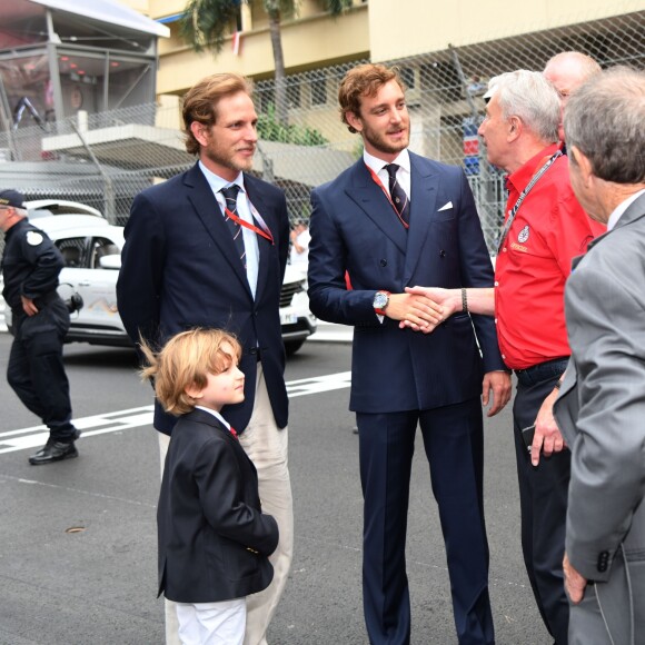 Andréa Casiraghi, son fils Sacha et son frère Pierre - Grand Prix de Formule 1 de Monaco le 27 mai 2018. © Bruno Bebert/Bestimage