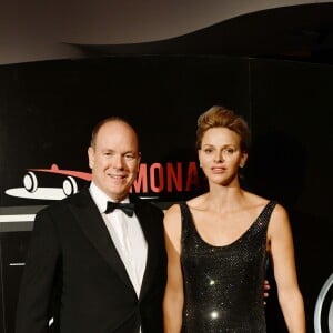 Le prince Albert II de Monaco et la princesse Charlene de Monaco - Dîner de gala en l'honneur du vainqueur du Grand Prix de Monaco au Sporting Monte-Carlo, à Monaco, le 27 mai 2018. © Bruno Bebert/Bestimage