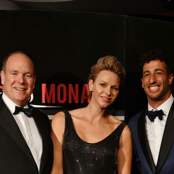 Le prince Albert II de Monaco, la princesse Charlene et Daniel Ricciardo (le vainqueur du Grand Prix de Monaco) - Dîner de gala en l'honneur du vainqueur du Grand Prix de Monaco au Sporting Monte-Carlo, à Monaco, le 27 mai 2018. © Bruno Bebert/Bestimage