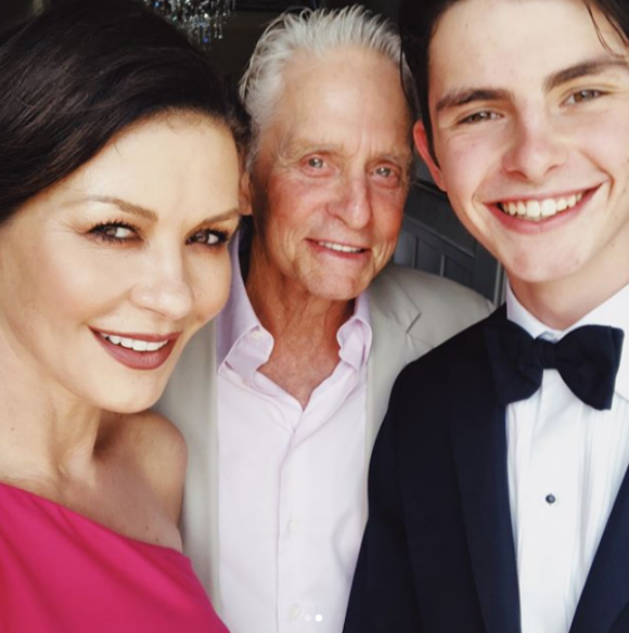 Catherine Zeta-Jones, Michael Douglas et leur fils Dylan sur une photo publiée sur Instagram le 27 mai 2018.