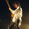 Arctic Monkeys, avec son chanteur Alex Turner, en concert au Zénith de Paris, le 30 mai 2018.