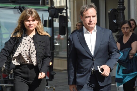 Fabien Lecoeuvre et sa fille la journaliste Sarah Lecoeuvre - Obsèques de Pierre Bellemare à l'église Saint-Roch de Paris, France, le 31 mai 2018.