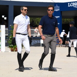 Guillaume Canet troisième sur le podium du PRIZE FERRETTI YACHTS - Pour la cinquième année consécutive, le Longines Athina Onassis Horse Show ("LAOHS"), s'installe sur la mythique plage de Pampelonne, située sur la Presqu'île de Saint-Tropez. Cet évènement d'exception est orchestré par la célèbre cavalière Athina Onassis. Le 31 mai 2018. © Lionel Urman / Bestimage