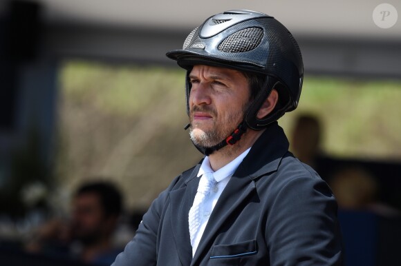 Exclusif - Guillaume Canet - Pour la cinquième année consécutive, le Longines Athina Onassis Horse Show ("LAOHS"), s'installe sur la mythique plage de Pampelonne, située sur la Presqu'île de Saint-Tropez. Cet évènement d'exception est orchestré par la célèbre cavalière Athina Onassis. Le 31 mai 2018. © Lionel Urman / Bestimage