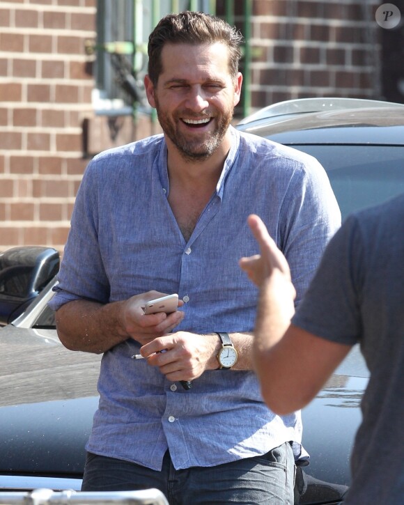 Exclusif - Cory Vitiello, ex-compagnon de Meghan Markle, devant son restaurant 'Flock' à Toronto au Canada, le 23 septembre 2017. Il attendrait en 2018 son premier enfant avec la chanteuse Martina Sorbara (Dragonette).