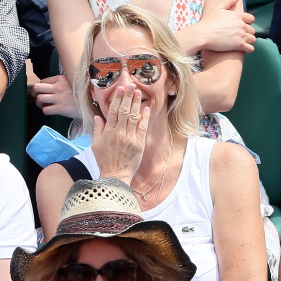 Estelle Lefébure et Gilles Bouleau - People dans les tribunes des Internationaux de France de Tennis de Roland Garros à Paris. Le 8 juin 2018 © Cyril Moreau / Bestimage