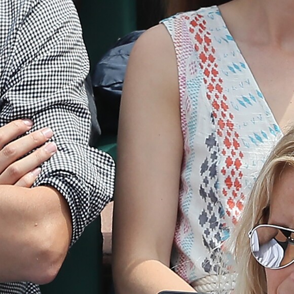 Estelle Lefébure - People dans les tribunes des Internationaux de France de Tennis de Roland Garros à Paris. Le 8 juin 2018 © Cyril Moreau / Bestimage