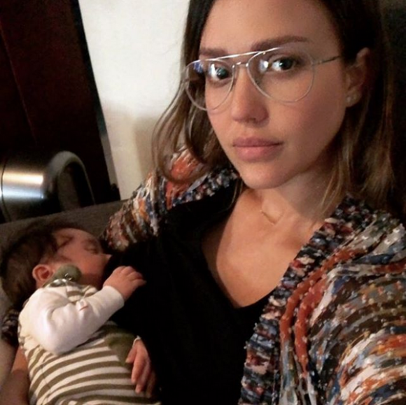 Jessica Alba et son fils Hayes. Février 2018.