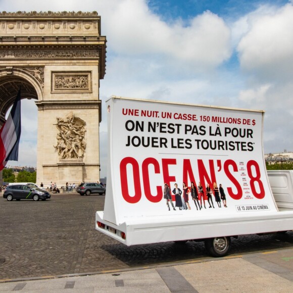 Ocean's 8 hijacke des espaces publicitaires à Paris.