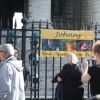 Messe hommage pour le 75e anniversaire de Johnny Hallyday en l'église de La Madeleine à Paris, en présence de milliers de fans. Le 15 juin 2018.