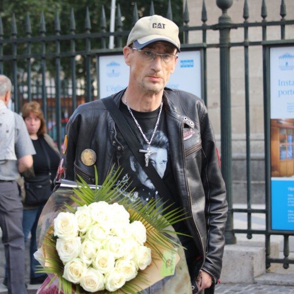 Messe hommage pour le 75e anniversaire de Johnny Hallyday en l'église de La Madeleine à Paris, en présence de milliers de fans. Le 15 juin 2018.