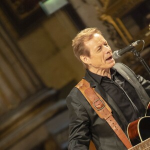 Le guitariste Chris Evans lors de la messe hommage pour le 75ème anniversaire de Johnny Hallyday en l'église de La Madeleine à Paris le 15 juin 2018. 15/06/2018 - Paris