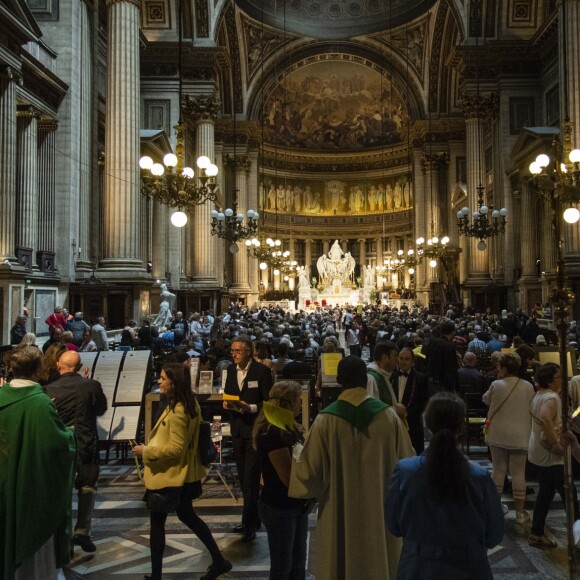 Illustration lors de la messe hommage pour le 75ème anniversaire de Johnny Hallyday en l'église de La Madeleine à Paris le 15 juin 2018. 15/06/2018 - Paris