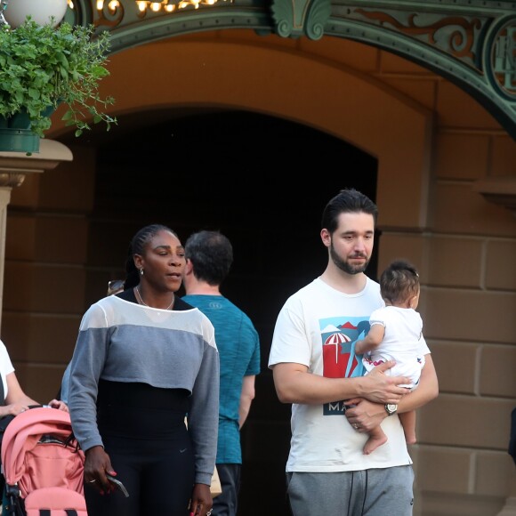 Exclusif - Serena Williams a visité le parc Disneyland Paris avec son mari Alexis Ohanian et leur fille Alexis Olympia Ohanian Jr et des membres de leur famille dont Oracene Price à Marne-la-Vallée le 7 juin 2018.