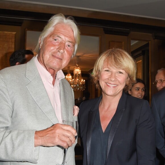 Semi-exclusif - Pierre Cornette de Saint-Cyr, Ariane Massenet, Bernard Bled - Vente aux enchères "Les Vendanges Solidaires Barriére" au Fouquet's, Hôtel Barrière à Paris le 18 juin 2018. © Coadic Guirec/Bestimage