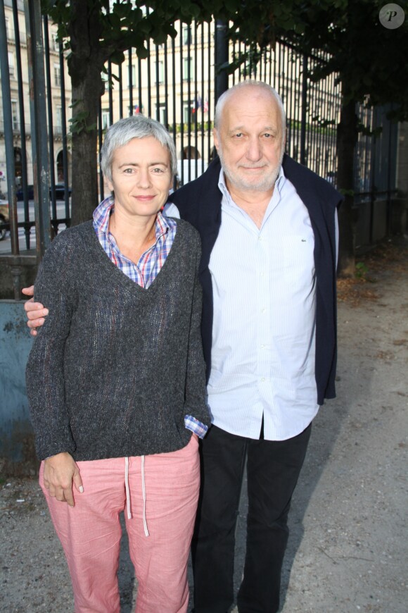 François Berléand et sa compagne Alexia Stresi - Soirée d'inauguration de la 35ème fête foraine des Tuileries au Jardin des Tuileries à Paris, le 22 juin 2018. © Coadic Guirec/Baldini/Bestimage