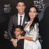 Cristiano Ronaldo (meilleur joueur), son fils Cristiano Jr et sa compagne Georgina Rodriguez enceinte - The Best FIFA Football Awards 2017 au London Palladium à Londres, le 23 octobre 2017. © Pierre Perusseau/Bestimage