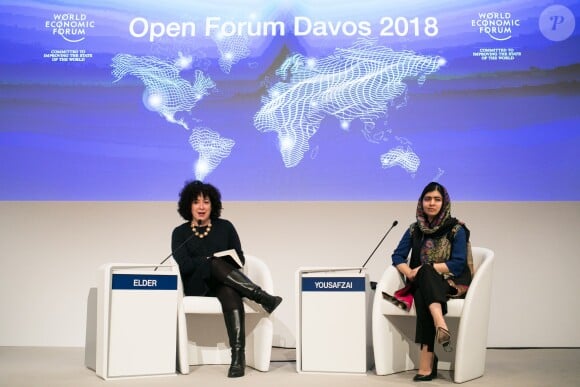 Miriam Elder - Malala Yousafzai, militante pakistanaise des droits des femmes s'exprime lors de la session "Un aperçu, une idée avec Malala Yousafzai" lors de la réunion annuelle 2018 du Forum économique mondial de Davos le 25 janvier 2018.