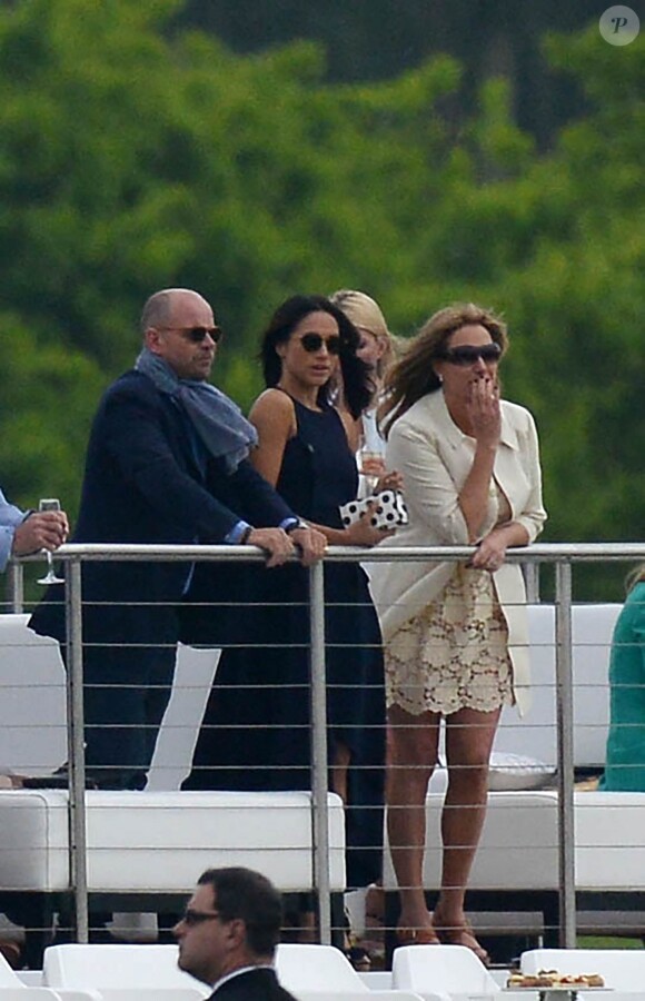 Meghan Markle a assisté au match disputé par son compagnon le prince Harry le 6 mai 2017 lors de l'Audi Polo Challenge au club de polo de Coworth Park, à Ascot dans le Berkshire.
