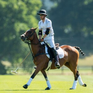 Le prince Harry à Coworth Park à Ascot le 30 juin 2018 lors de l'Audi Polo Challenge.