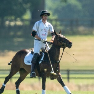 Le prince Harry à Coworth Park à Ascot le 30 juin 2018 lors de l'Audi Polo Challenge.