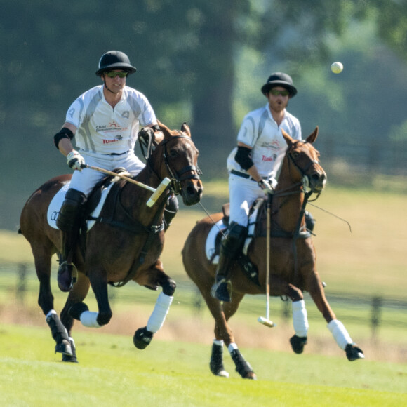 Le prince William et le prince Harry à Coworth Park à Ascot le 30 juin 2018 lors de l'Audi Polo Challenge.