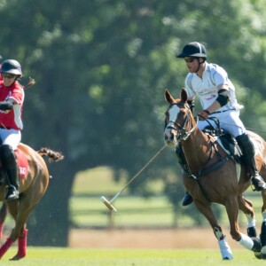 Le prince Harry à Coworth Park à Ascot le 30 juin 2018 lors de l'Audi Polo Challenge.