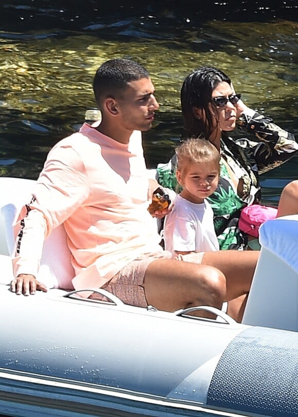 Younes Bendjima, Kourtney Kardashian, Reign Disick - - Kourtney Kardashian profite de jolies vacances au soleil en compagnie de ses enfants et de son compagnon Younes Bendjima sur un yacht au large de Portofino en Italie, le 30 juin 2018