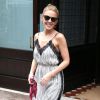 Kylie Minogue quitte son hôtel et part faire du shopping à New York, le 27 juin 2018.