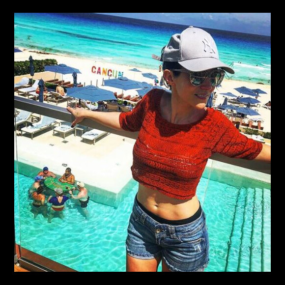 Fabienne Carat divine en bikini lors de ses vacances à Cancun, au Mexique.
