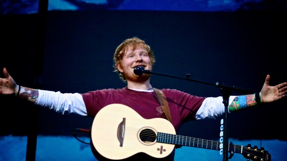 Ed Sheeran, seul face à 80 000 personnes, épate au Stade de France