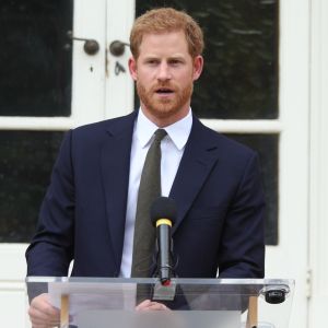 Le prince Harry, à la réception du "Your Commonwealth Youth Challenge" au Marlborough House à Londres, le 5 juillet 2018.