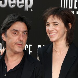 Charlotte Gainsbourg et Yvan Attal à la première de "Independence Day: Resurgence" au théâtre TCL Chinese à Hollywood, Californie, le 20 juin 2016.