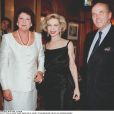  Le prince Michel de Bourbon-Parme et la princesse Maria Pia de Savoie en juillet 1997 à Paris avec Lyann Wyatt. 