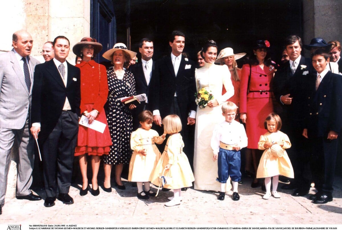Photo Le prince Michel de BourbonParme et la princesse Maria Pia de Savoie assistaient en