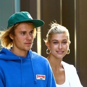 Justin Bieber et sa fiancée Hailey Baldwin sont allés faire du shopping chez Empire Stores avant d'aller diner en amoureux à New York. Le couple s'embrasse et se câline dans la voiture à la sortie du magasin. Le 12 juillet 2018