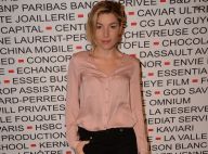Lola Marois topless : Supportrice sexy des Bleus !
