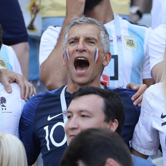 Dylan Deschamps, Nagui et sa femme Mélanie Page - Célébrités dans les tribunes opposant la France à l'Argentine lors des 8ème de finale de la Coupe du monde à Kazan en Russie, le 30 juin 2018. © Cyril Moreau/Bestimage