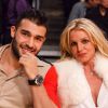 Britney Spears et son compagnon Sam Asghari lors du match de NBA "Lakers - Warriors" au Staples Center à Los Angeles, le 29 novembre 2017. © CPA/Bestimage