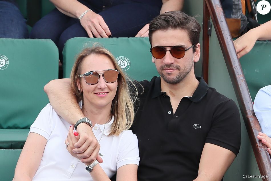 Mariage Thomas Sabatier Fils De Patrick Sabatier Audrey Lamy et son compagnon Thomas Sabatier dans les tribunes des