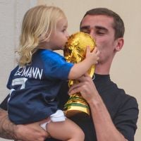 Antoine Griezmann : Champion ovationné à Mâcon, sa petite Mia mini-footballeuse