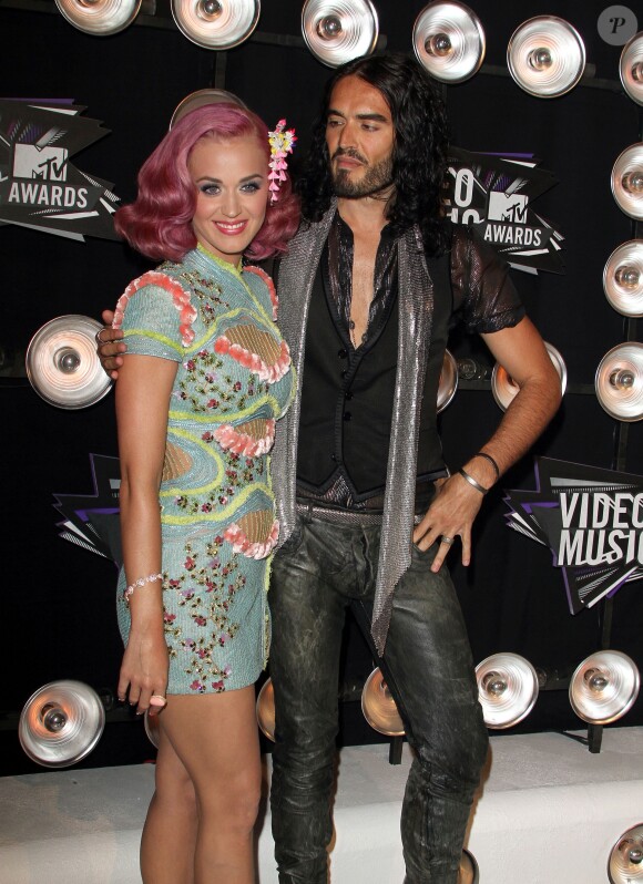 Katy Perry et Russell Brand à la 28e cérémonie des MTV Video Music Awards au Nokia Theather de Los Angeles le 28 août 2011.