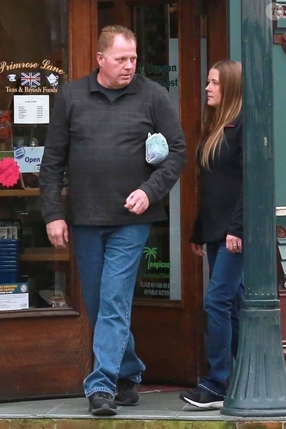 Exclusif - Thomas Markle Jr. et sa fiancée Darlene Blount à Grants Pass dans l'Oregon le 21 février 2018
