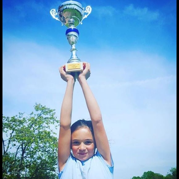 Luna, la fille de Jérôme Bertin, remporte un concours de saut d'obsacles - instagram, 17 mai 2016