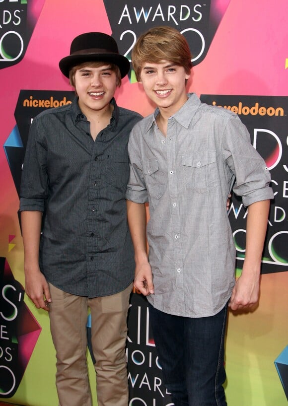 Dylan Sprouse et Cole Sprouse aux Kid's Choice Awards à Santa Monica en 2010.
