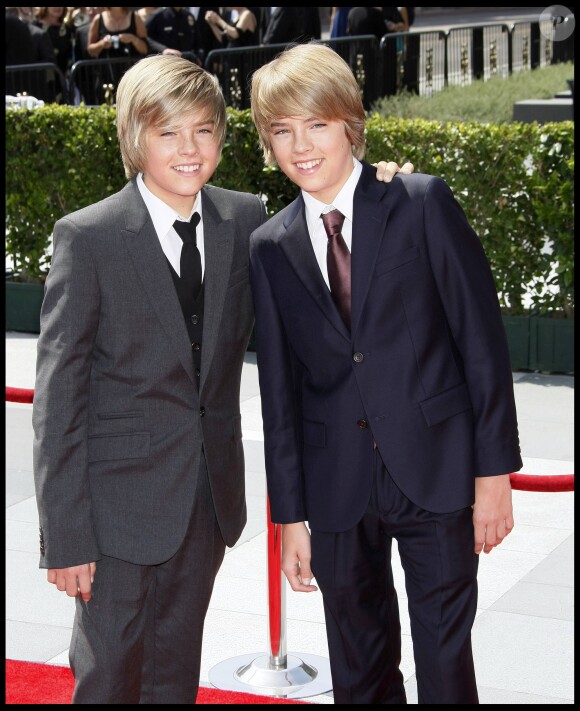 Dylan Sprouse et Cole Sprouse en 2008.