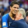 Raphaël Varane et Didier Deschamps - Finale de la Coupe du Monde de Football 2018 en Russie à Moscou, opposant la France à la Croatie (4-2) le 15 juillet 2018 © Moreau-Perusseau / Bestimage